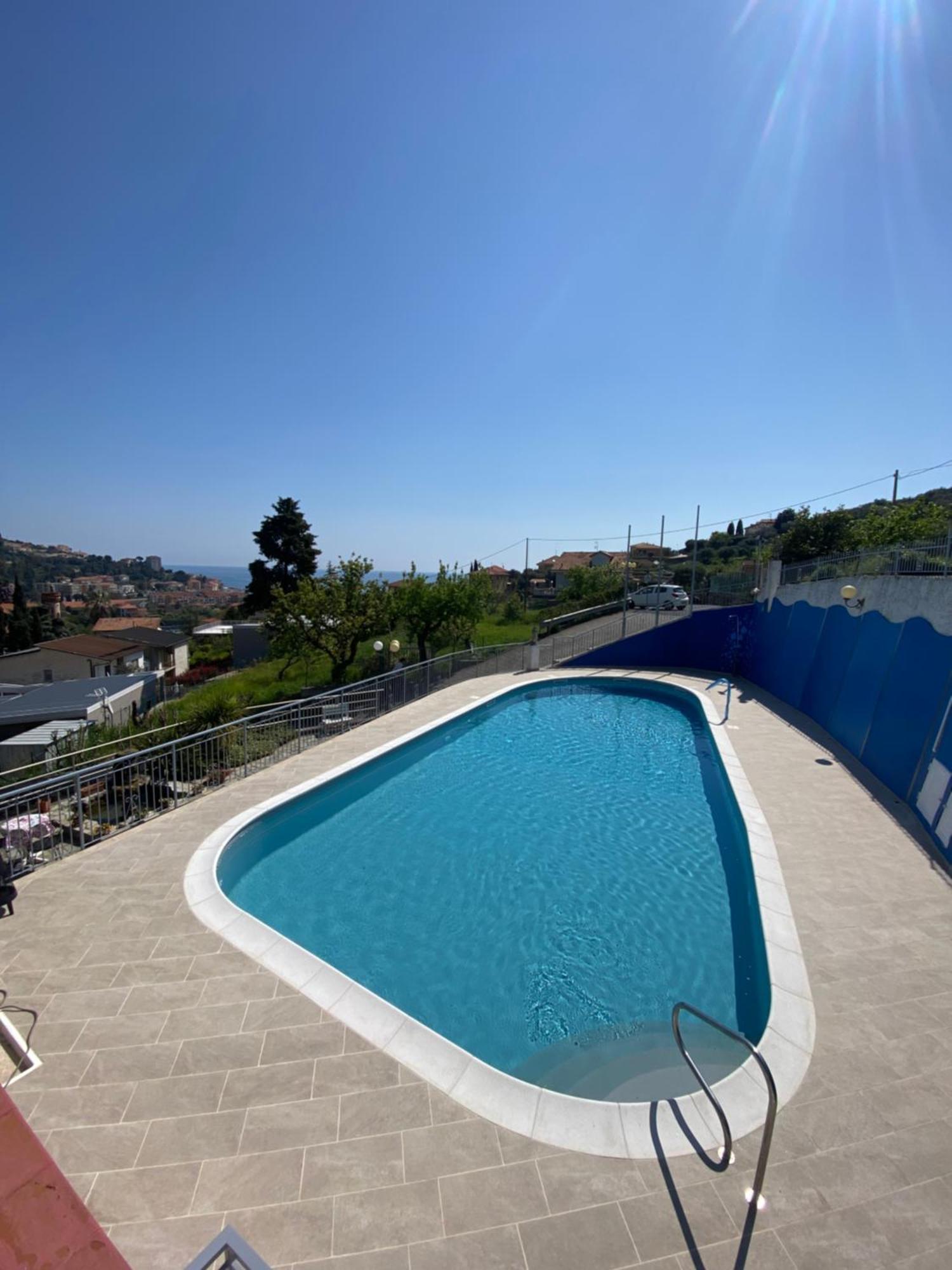 Residence Hotel Edy Imperia Exterior foto