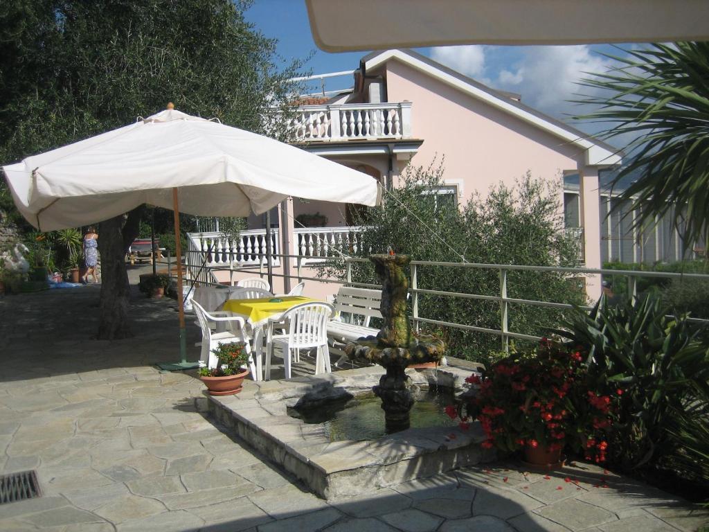 Residence Hotel Edy Imperia Exterior foto